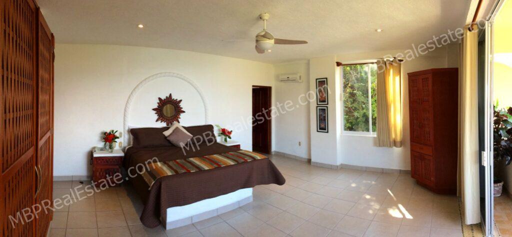 Condominio de tres habitaciones en Punta Marina